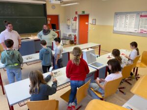 Mehr über den Artikel erfahren Die Volkschulen besuchten uns!